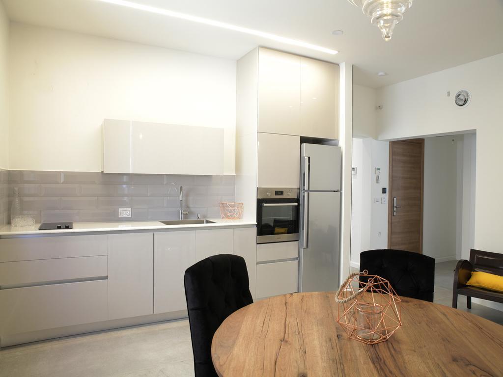 K Suites Tlv By The Beach Тел Авив Екстериор снимка